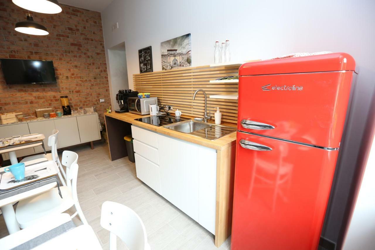 Il Covo Degli Arditi B&B โปเตนซา ภายนอก รูปภาพ