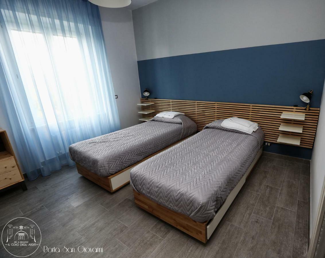 Il Covo Degli Arditi B&B โปเตนซา ภายนอก รูปภาพ